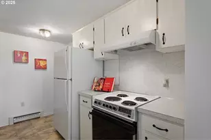 11490 SW Crown Dr, King City, OR 97224 - Photo 15