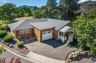 912 Elan Dr, Hood River, OR 97031 - Photo 1