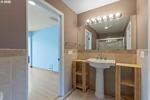 180 SE Hwy 101, Lincoln City, OR 97367 - Photo 23