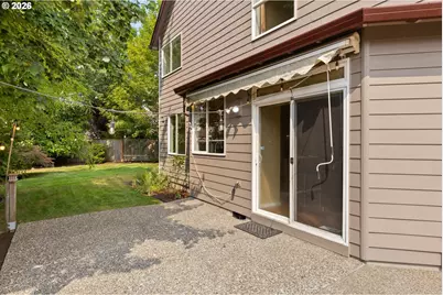 1264 NE Estelle Ct, Hillsboro, OR 97124 - Photo 27