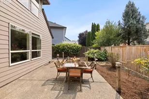 1264 NE Estelle Ct, Hillsboro, OR 97124 - Photo 27