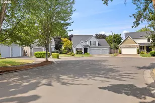 1264 NE Estelle Ct, Hillsboro, OR 97124 - Photo 33