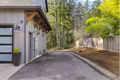 2065 SW 75th Ave, Portland, OR 97225 - Photo 39