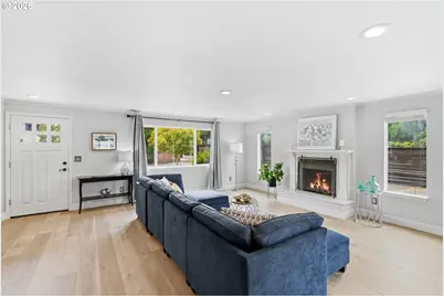 21 NE Bryant St, Portland, OR 97211 - Photo 7