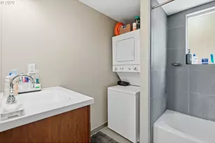 21 NE Bryant St, Portland, OR 97211 - Photo 31