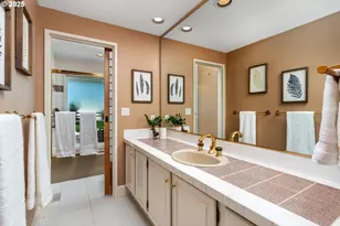 318 SE Spokane St, Portland, OR 97202 - Photo 35