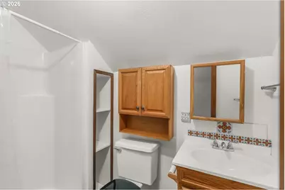 333 Holmes Ln, Oregon City, OR 97045 - Photo 17