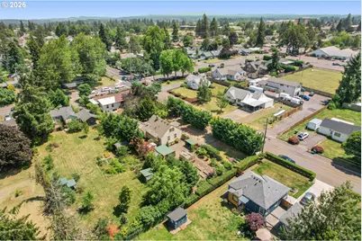 333 Holmes Ln, Oregon City, OR 97045 - Photo 3