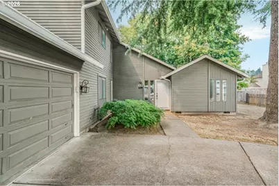 151 NE Shannon St, Hillsboro, OR 97124 - Photo 35