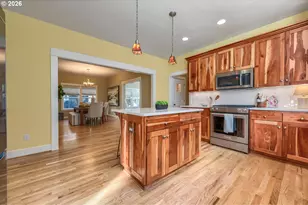 4216 SW Alice St, Portland, OR 97219 - Photo 15