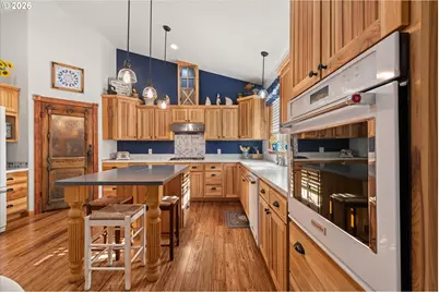 60424 River Rd, Joseph, OR 97846 - Photo 9