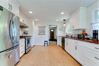 2420 Madison St, Eugene, OR 97405 - Photo 13