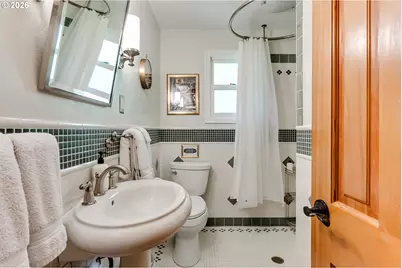 2420 Madison St, Eugene, OR 97405 - Photo 19