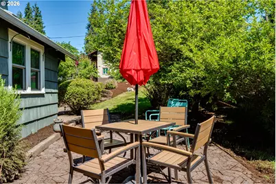 2420 Madison St, Eugene, OR 97405 - Photo 39