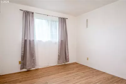 3660 NE Lombard St, Portland, OR 97211 - Photo 11