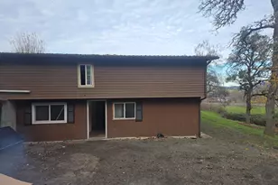 306 McLain Ave, Roseburg, OR 97471 - Photo 3