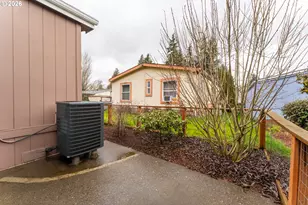 15768 SE Powell Blvd, Portland, OR 97236 - Photo 31