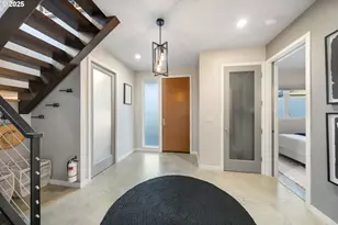 18525 NE Marine Dr, Portland, OR 97230 - Photo 19