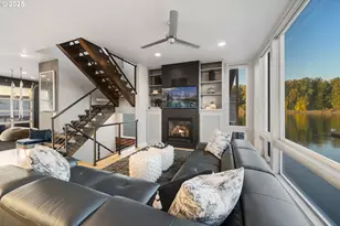 18525 NE Marine Dr, Portland, OR 97230 - Photo 5