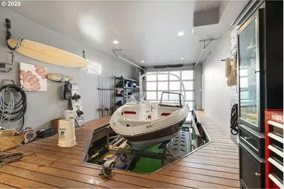 18525 NE Marine Dr #B8, Portland, OR 97230 - Photo 37