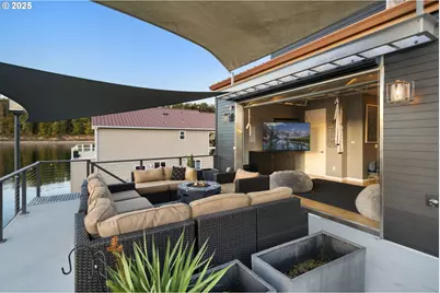 18525 NE Marine Dr #B8, Portland, OR 97230 - Photo 3