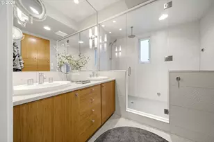 18525 NE Marine Dr, Portland, OR 97230 - Photo 23