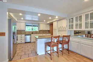 14722 Cedar Ln, Silverton, OR 97381 - Photo 11