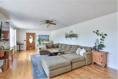 14722 Cedar Ln, Silverton, OR 97381 - Photo 5