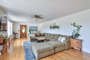 14722 Cedar Ln, Silverton, OR 97381 - Photo 5