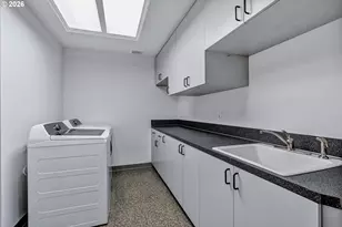 3502 SW Illinois St, Portland, OR 97221 - Photo 19