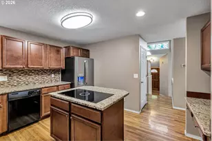 3502 SW Illinois St, Portland, OR 97221 - Photo 13