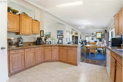 1003 Lord St, Kelso, WA 98626 - Photo 15