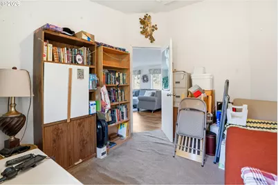 1003 Lord St, Kelso, WA 98626 - Photo 9