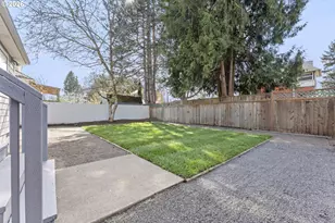 7915 N Exeter Ave, Portland, OR 97203 - Photo 29