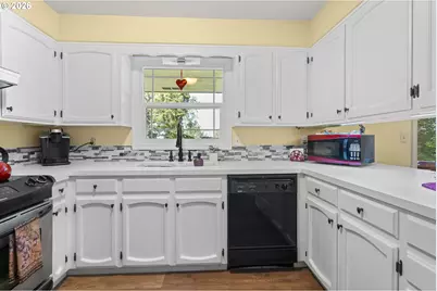5545 Val View Dr, Turner, OR 97392 - Photo 11