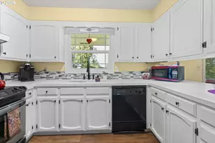 5545 Val View Dr, Turner, OR 97392 - Photo 11