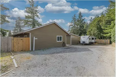 2579 Pony Creek Rd, North Bend, OR 97459 - Photo 5