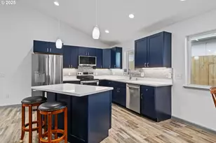 2579 Pony Creek Rd, North Bend, OR 97459 - Photo 11