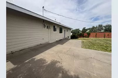 924 SW 33rd St, Pendleton, OR 97801 - Photo 27
