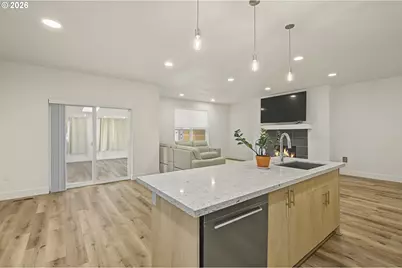 6371 SE 84th Ave, Portland, OR 97266 - Photo 7