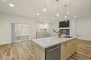 6371 SE 84th Ave, Portland, OR 97266 - Photo 7