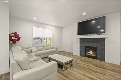 6371 SE 84th Ave, Portland, OR 97266 - Photo 13