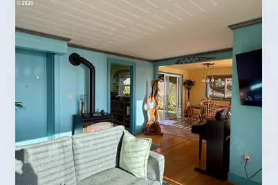 859 Glasgow Ave, Astoria, OR 97103 - Photo 7