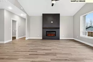 305 E Caribou Ct, La Center, WA 98629 - Photo 3
