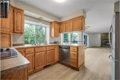 9305 NE 83rd Ave, Vancouver, WA 98662 - Photo 9
