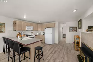 247 NE Williams Ave, Depoe Bay, OR 97341 - Photo 15
