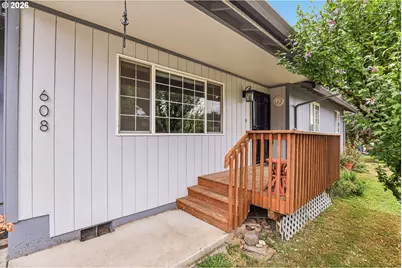 608 SE Sumner St, Camas, WA 98607 - Photo 3