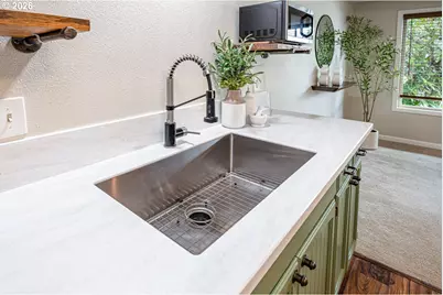 1755 NW Grant Cir, Corvallis, OR 97330 - Photo 19