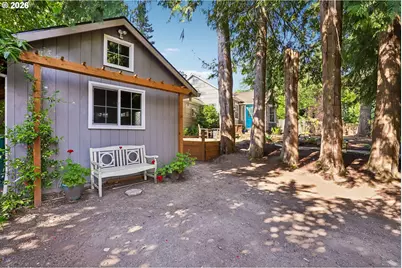 731 SW Maplecrest Dr, Portland, OR 97219 - Photo 47