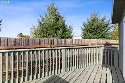 535 SW Maple St #2, Hillsboro, OR 97123 - Photo 13